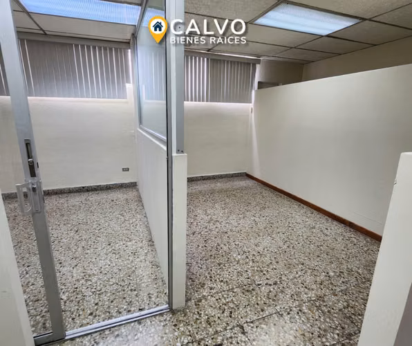 Local Comercial en Plaza Cristal | Colonia Escalón