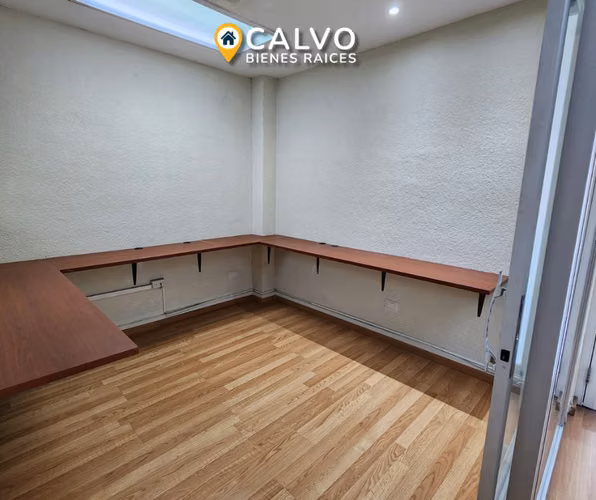 Local Comercial en Plaza Cristal | Colonia Escalón
