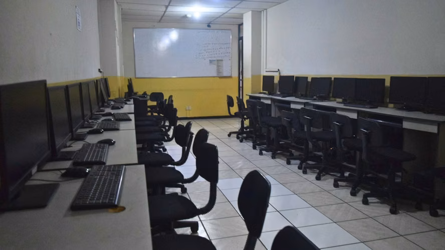 EDIFICIO COMERCIAL EN VENTA · SAN SALVADOR, EL SALVADOR $750,000 USD · 819 m² · 3 Niveles · - Imagen 10