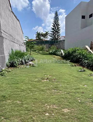 Terreno en venta en Santa Elena