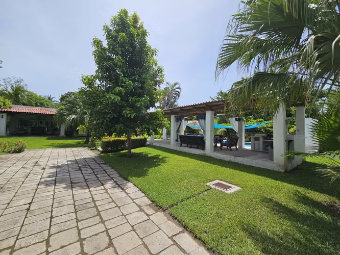Venta de casa de playa en Las Veraneras, Los Cóbanos Sonsonate - Imagen 2