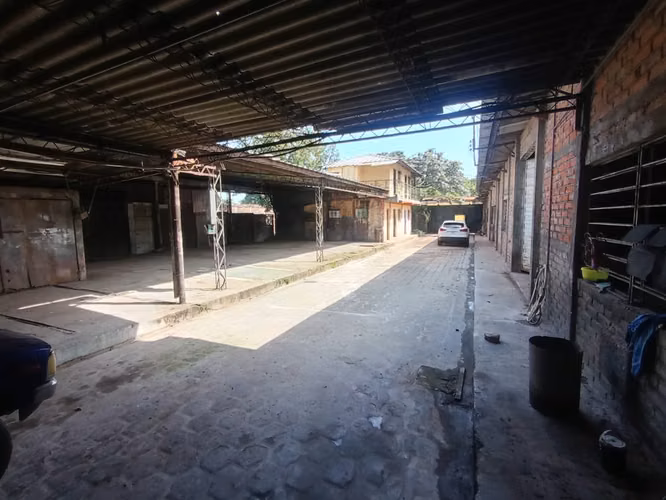 ALQUILER DE BODEGA INDUSTRIAL EN ZONA EL ENCUENTRO SAN MARTIN - Imagen 3
