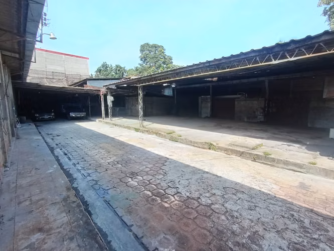 ALQUILER DE BODEGA INDUSTRIAL EN ZONA EL ENCUENTRO SAN MARTIN - Imagen 2
