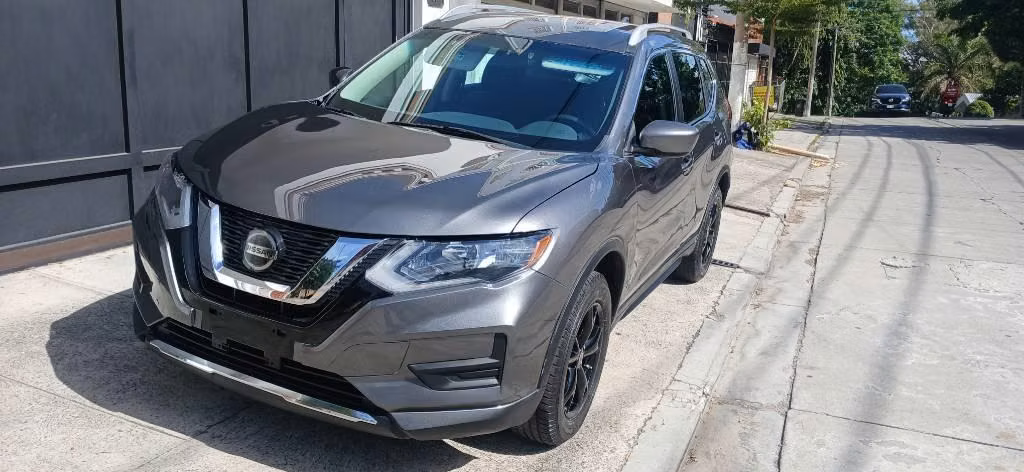 Nissan rogue 2018 4x4