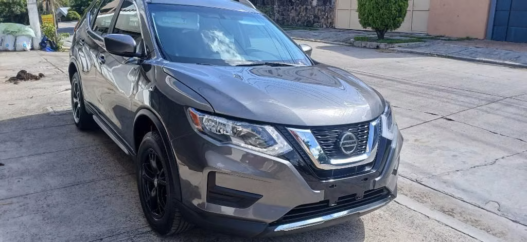 Nissan rogue 2018 4x4