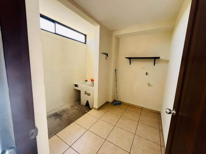 Casa en Alquiler en Paseo Prado - Imagen 3