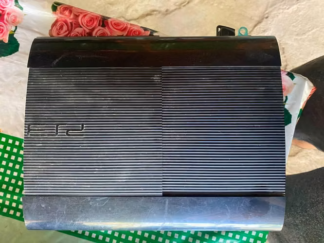 Vendo play 3 en buen estado