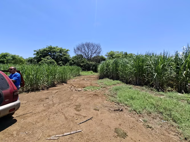 VENTA 60 MANZANAS TERRENO CONTIGUO  CIUDAD ACAJUTLA - Imagen 10