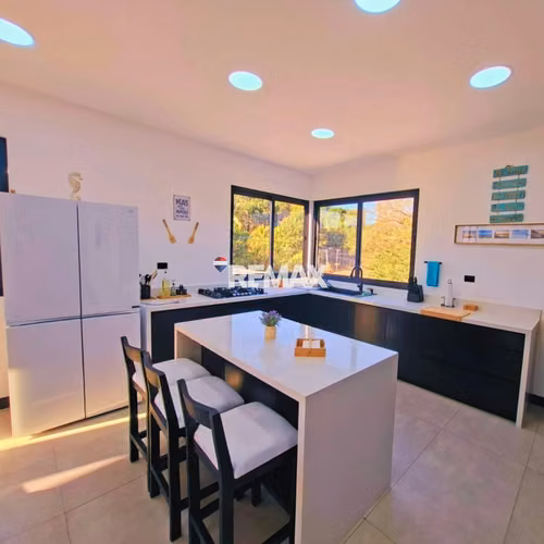 VENTA  CASA ATAMY $ 640.000 MIL/AMUEBLADA/ SURF CITY 1 RESIDENCIAL  primera FILA LA LIBERTAD