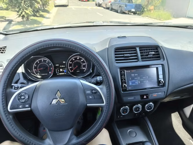  ¡SE VENDE MITSUBISHI OUTLANDER SPORT 2018 PRECIO NEGOCIABLE! 