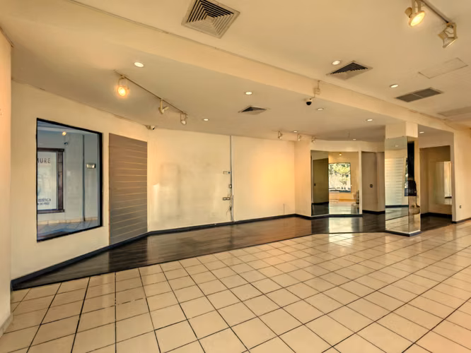 Local comercial en Alquiler | Santa Elena, Antiguo Cuscatlán - Imagen 4