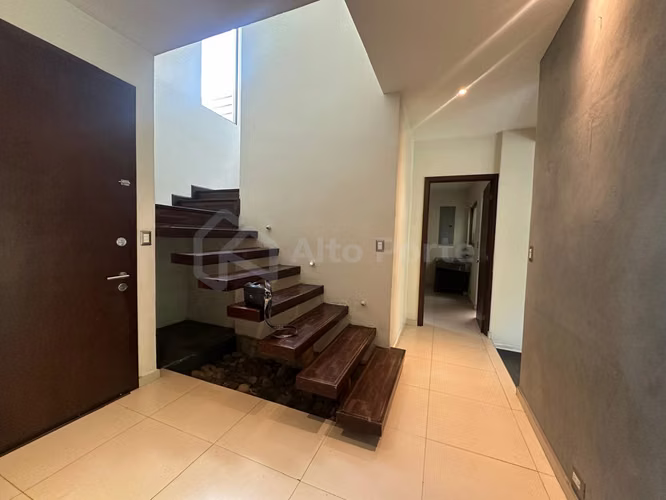 Casa en venta en Nuevo Cuscatlán - Imagen 2