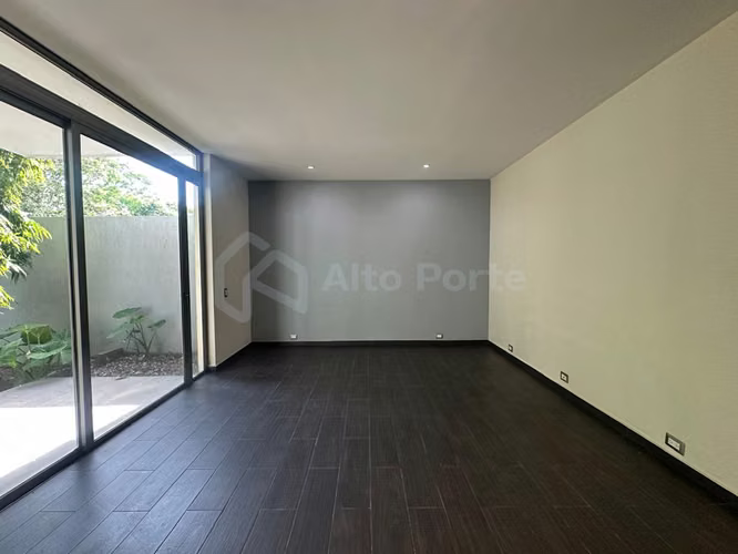 Casa en venta en Nuevo Cuscatlán - Imagen 4