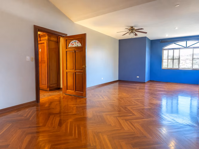 AMPLIA Y LINDA CASA EN VENTA EN LOMAS DE SAN FRANCISCO - Imagen 8