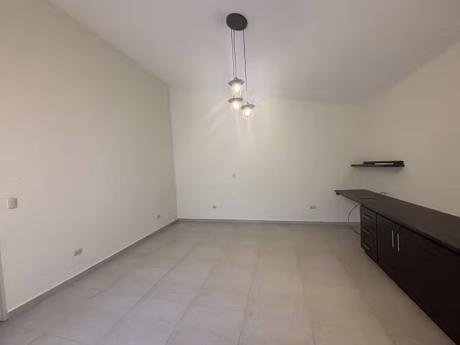 ALQUILER CASA SIN MUEBLES EN COLONIA LA MASCOTA EN PRIVADO - Imagen 15
