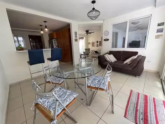 CASA en SANTA ELENA (Complejo Privado)