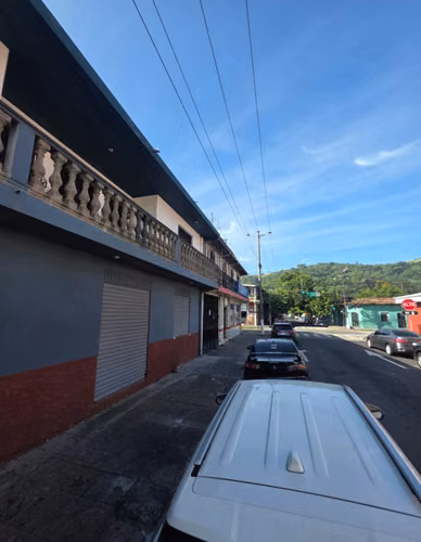Local comercial en alquiler en Santa Tecla