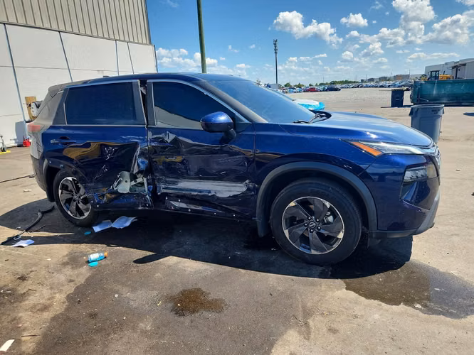 NISSAN ROGUE SV 2024 1.5 TURBO