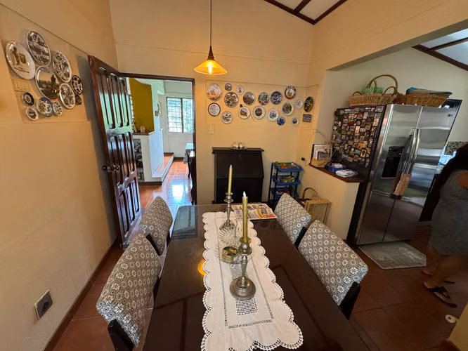 SE VENDE CASA LOS PLANES DE RENDERO con linda vista y con finos acabados