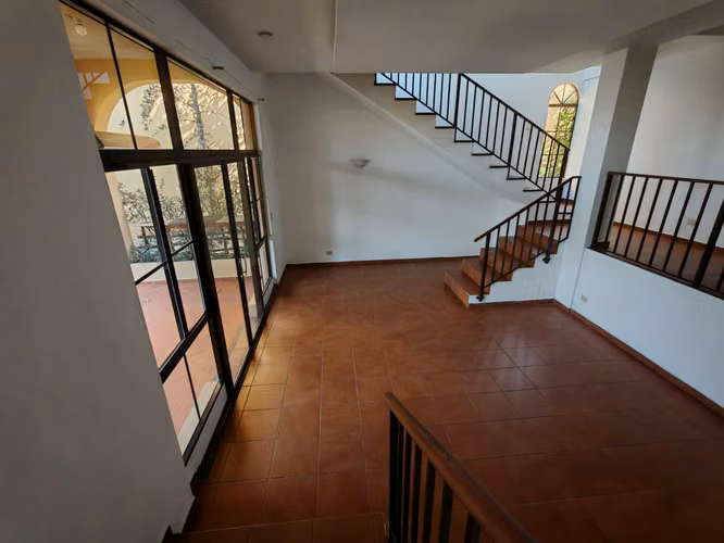 Condominio exclusivo en venta | Cumbres de la Esmeralda, Antiguo Cuscatlán.