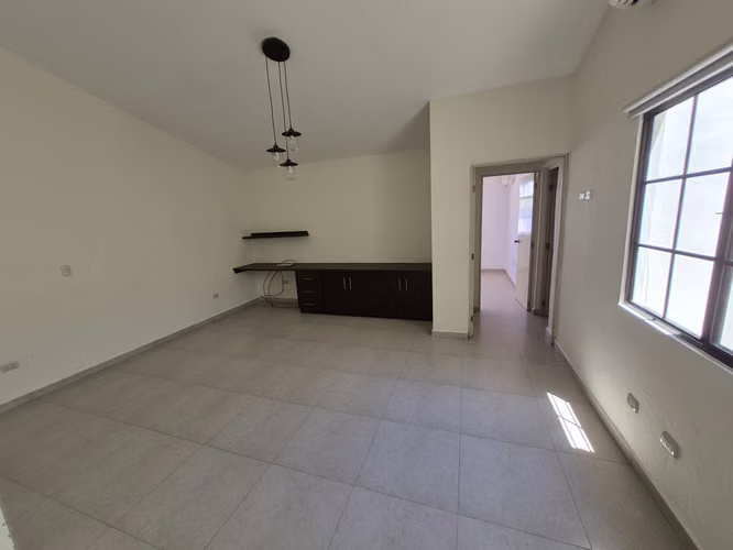 AMPLIA CASA EN ALQUILER CONDOMINIO LA.MASCOTA, PRIVADO