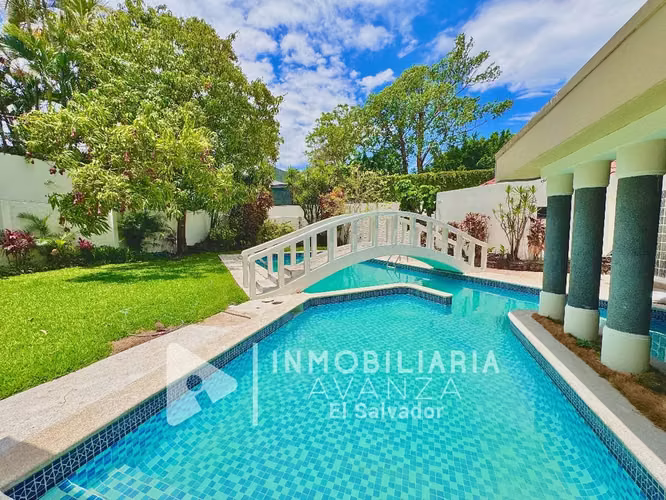 Casa en Alquiler Colonia Maquilishuat