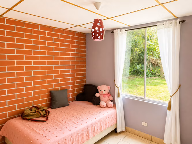 CASA RESIDENCIAL EN VENTA EN LOS PLANES DE RENDEROS - Imagen 9