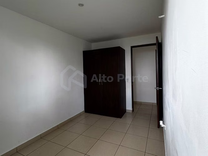 Apartamento en venta con terraza y vista en Los Planes de Renderos