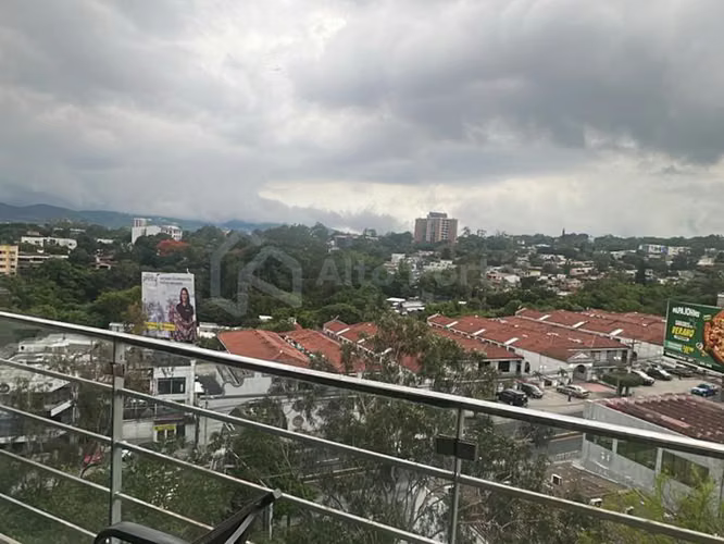 Apartamento en venta con vista a la ciudad en Colonia Escalón