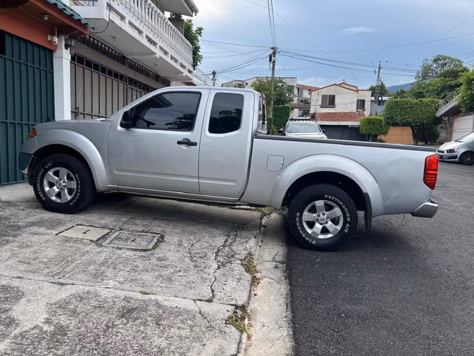 FRONTIER EXTRA CAB 4x4 2011