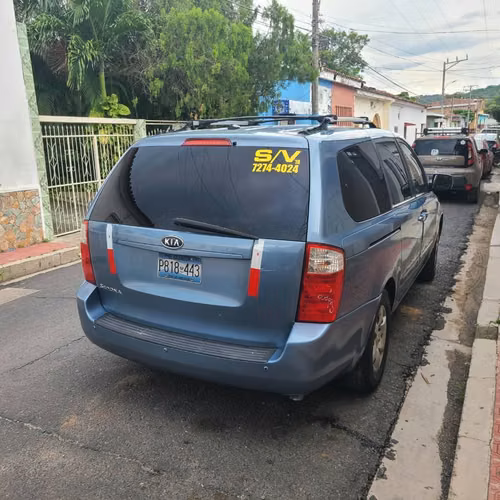 Kia Sedona 2010