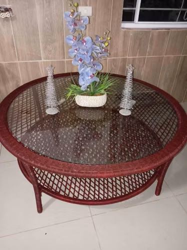 Mesa Grande de Sala de mimbre plastico $59