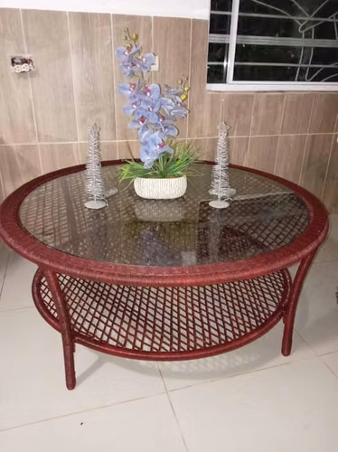 Mesa Grande de Sala de mimbre plastico $59