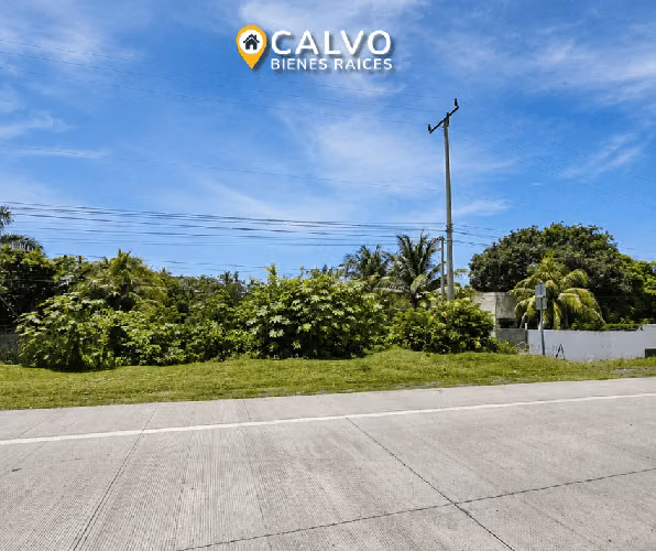 Land for RENT in front of Surf City Roundabout, La Libertad