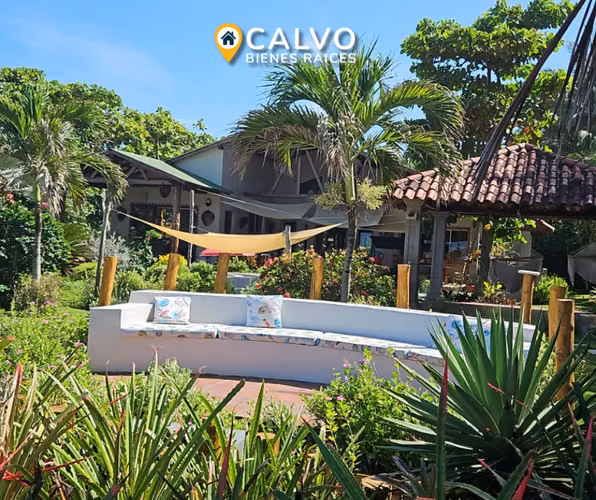 Casa frente al mar en Barra de Santiago - Imagen 2