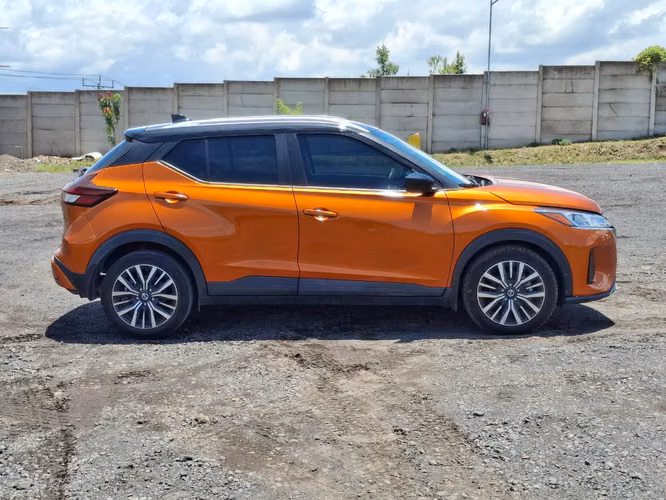 NISSAN KICKS SV 2021