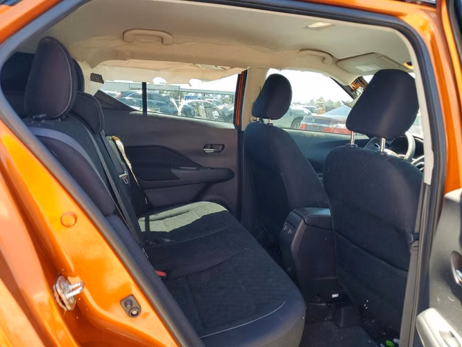 NISSAN KICKS SV 2021