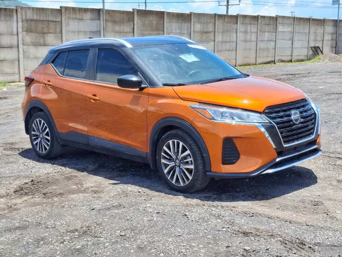 NISSAN KICKS SV 2021