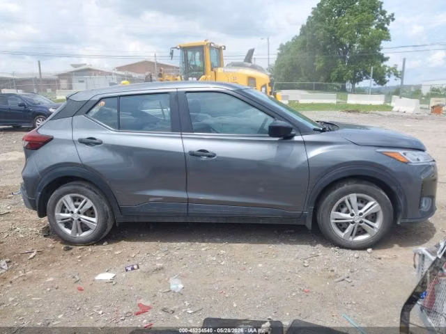 NISSAN KICKS S 2022 GRIS