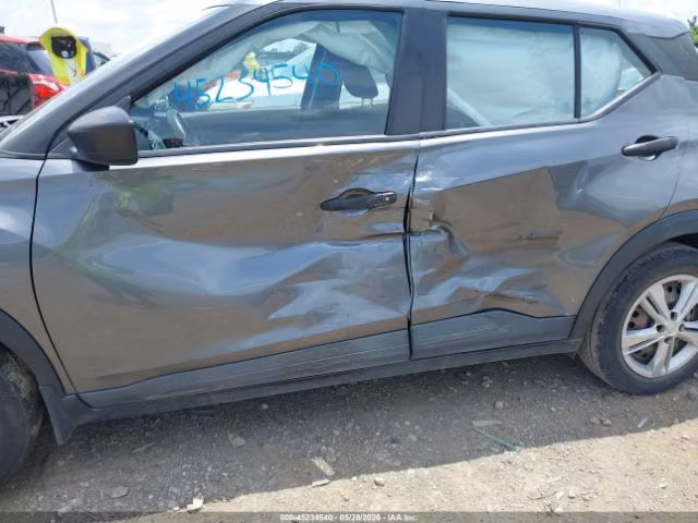 NISSAN KICKS S 2022 GRIS