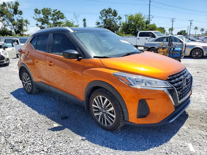 NISSAN KICKS SV 2021