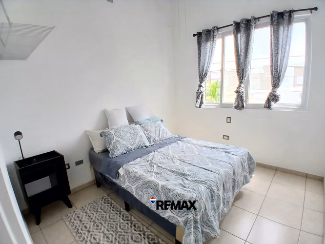 CASA AMUEBLADA EN SONSONATE