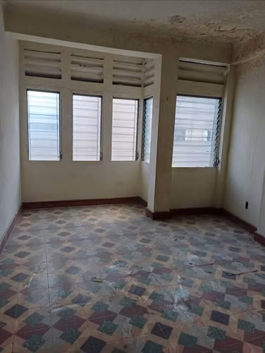 *Se alquila edificio en el corazón del Centro Histórico de San Salvador*