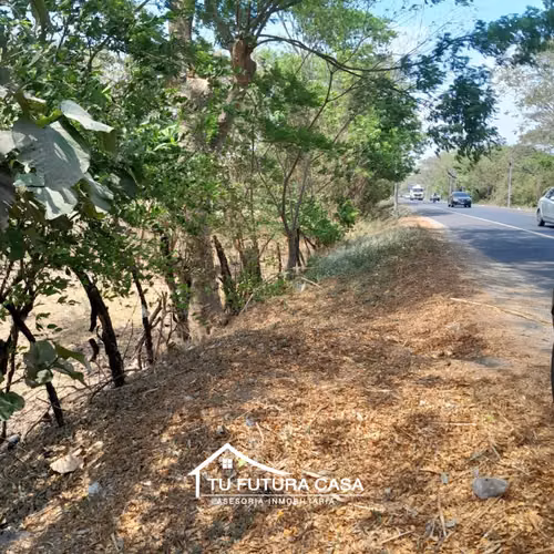 I SELL LAND IN SAN MIGUEL AREA THE DELIRIUM