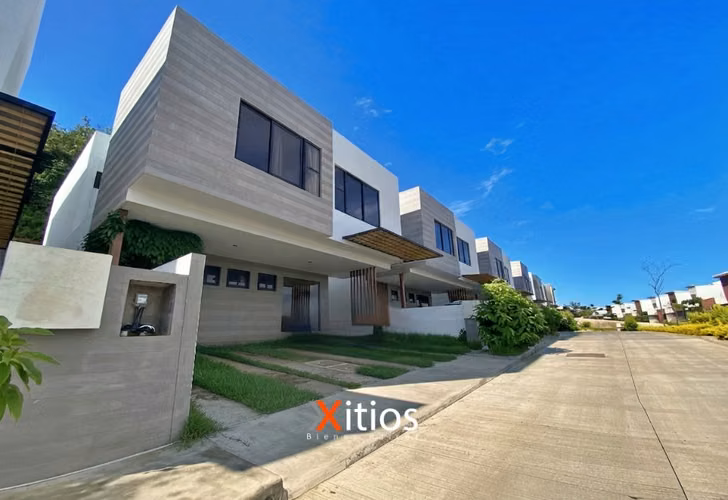 Venta de Casa en Residencial Serra 2