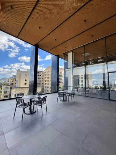 Exclusivo Apartamento Moderno en Colonia San Benito | 3 Habitaciones | Ideal para Inversión