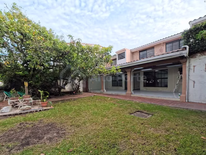 Casa comercial de esquina en venta en Antiguo Cuscatlán - Imagen 5