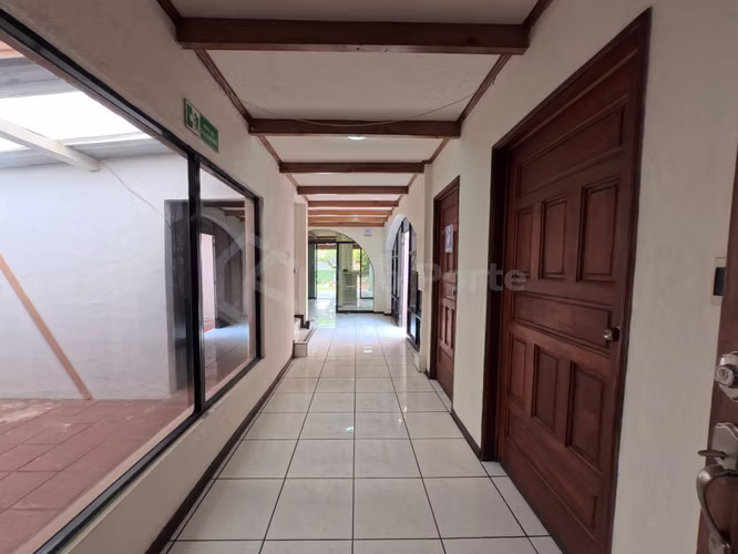 Casa comercial de esquina en venta en Antiguo Cuscatlán - Imagen 12