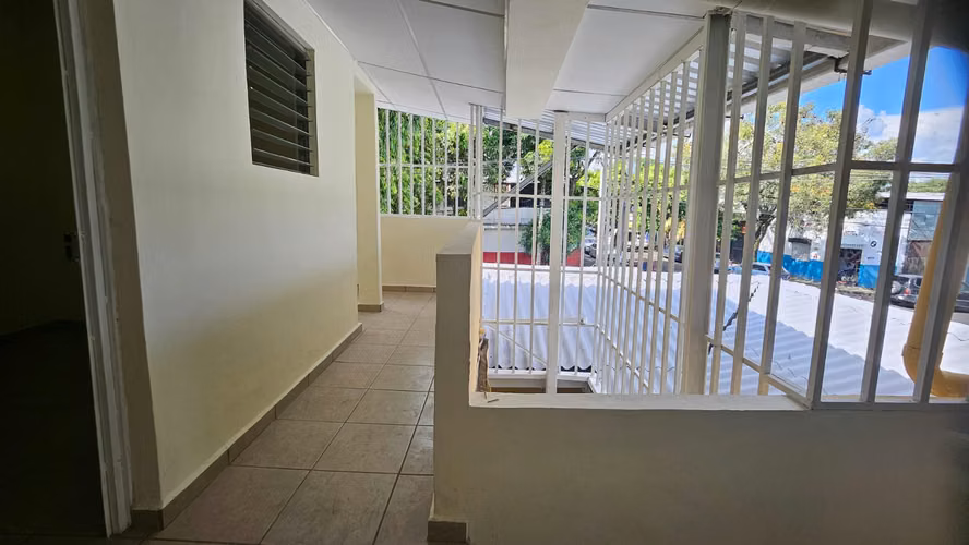 Venta de Casa en Colonia Mugdan, Calle 5 Noviembre, San Salvador
