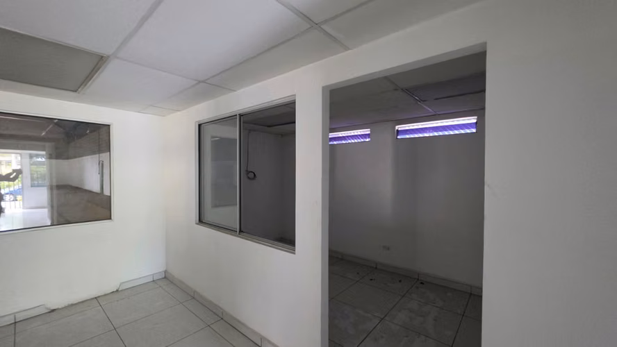 Bodega en alquiler zona industrial Merliot